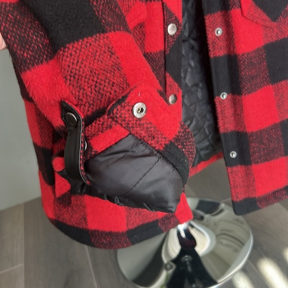 CoffeeShop Red Flannel Plaid Quilted Cropped Wool Blend Jacket Size L - Picture 12 of 17